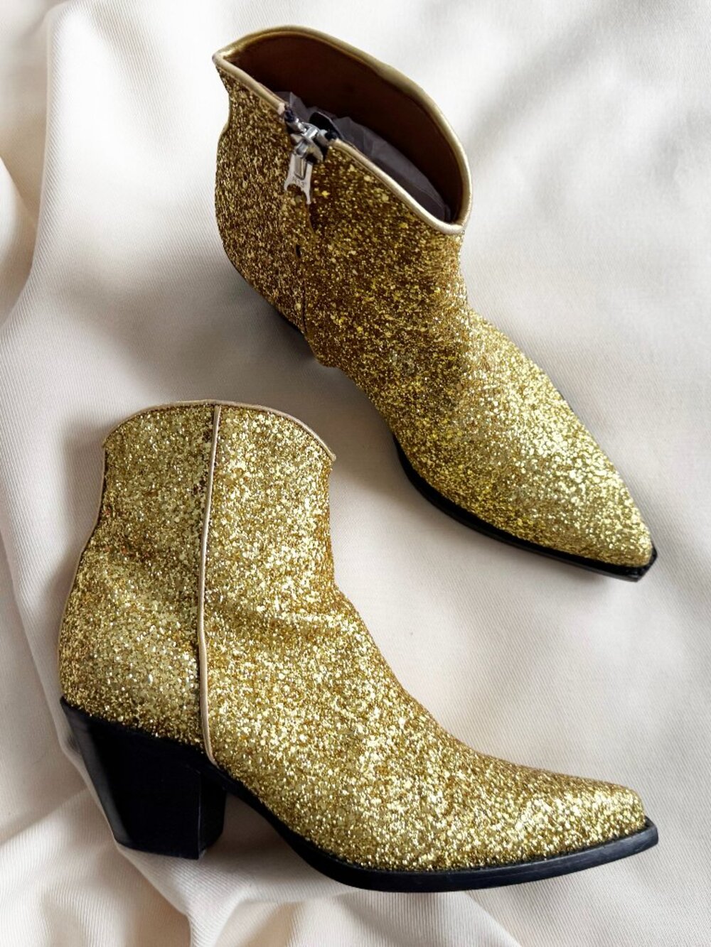 R13 Western Boots in Gold Sequin, size 41. Fits 10-10.5
